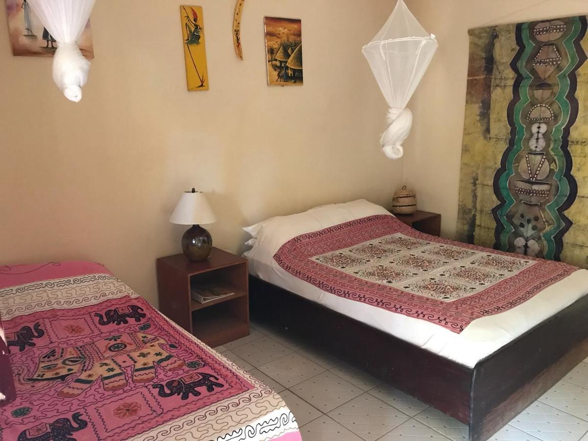The Gunjur Project Lodge Экстерьер фото